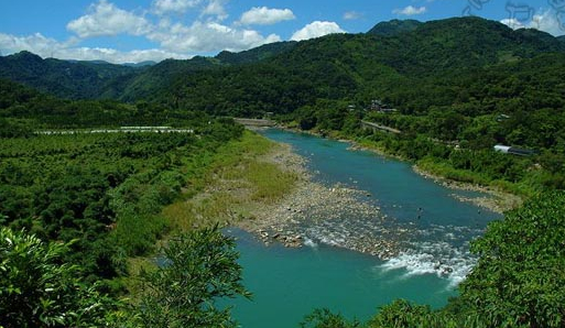 王永庆家族祖坟风水--王永庆的墓地风水
