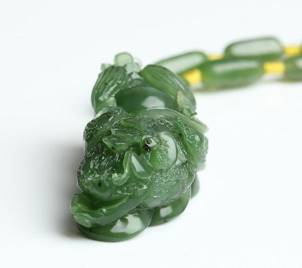 貔貅坏了影响财运么?还能不能戴呢?
