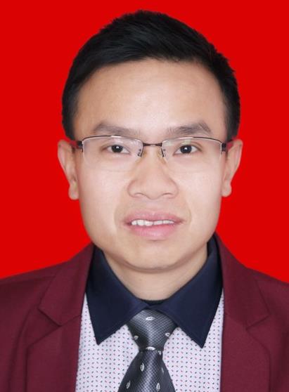 80年后风水师陈建良16岁起就跟父亲一起学风水