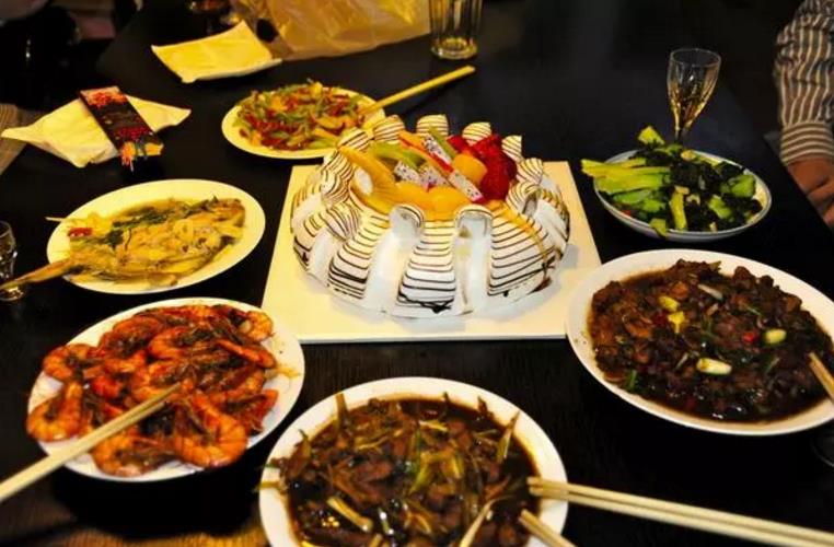 餐桌的摆放对风水运势有什么影响?