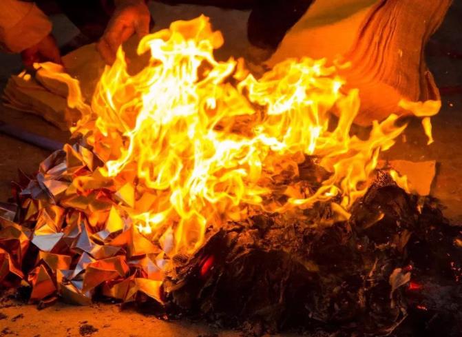 中元节必读:祭祖是改运的最快途径!