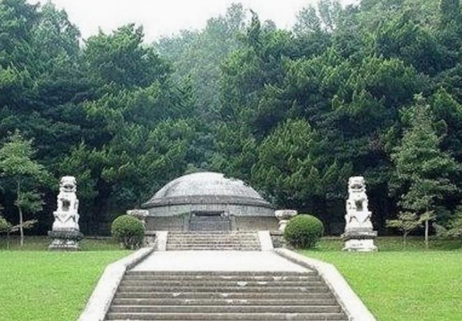 阴宅风水:活着的人为自己造墓地结果如何?